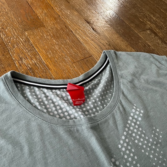 Nike T-shirt size M - Picture 2 of 5